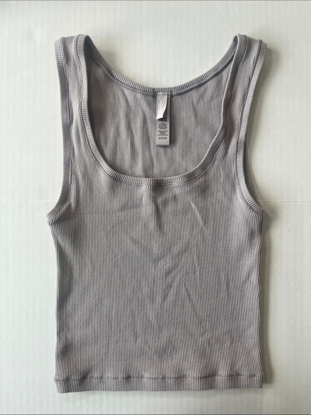 SKIMS Light Gray Ribbed Tank & Boxer Short Set - Picture 4 of 8